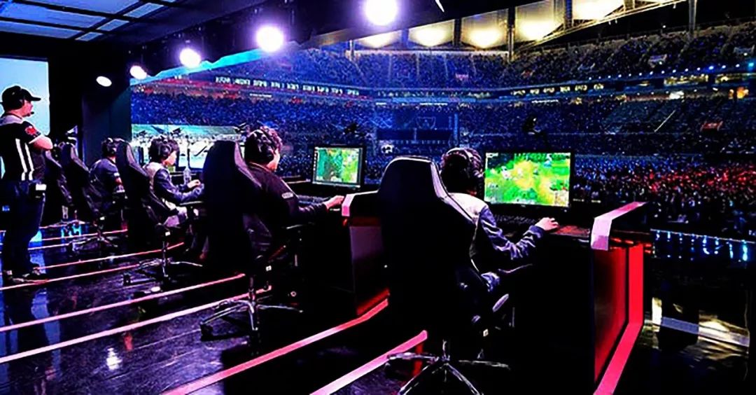 对于球迷和 对于球迷和